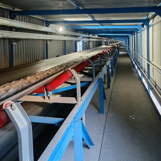 Long Distance Belt Conveyor